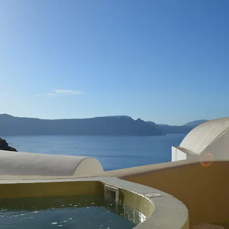 Cosmoia Cave House *