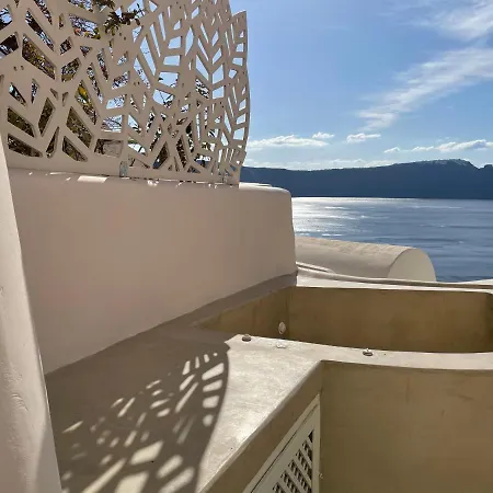 Cosmoia Cave House *