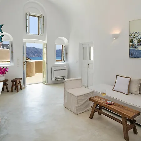 Cosmoia Cave House Oia (Santorini)