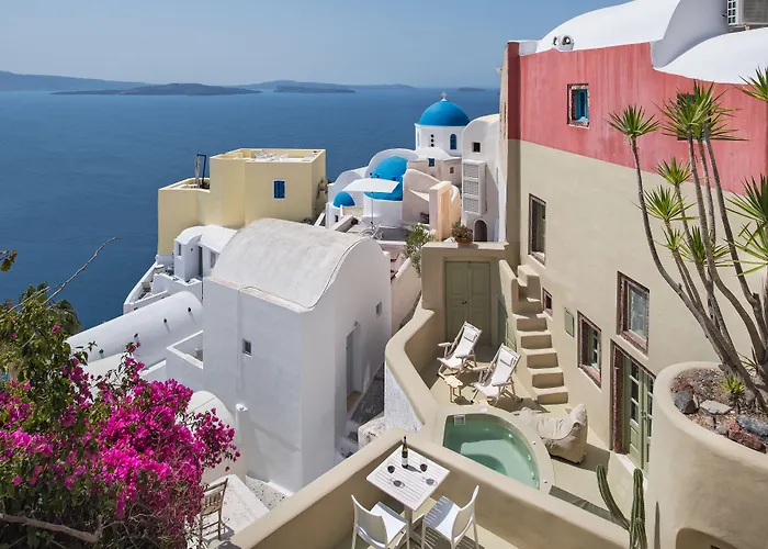 Cosmoia Cave House *