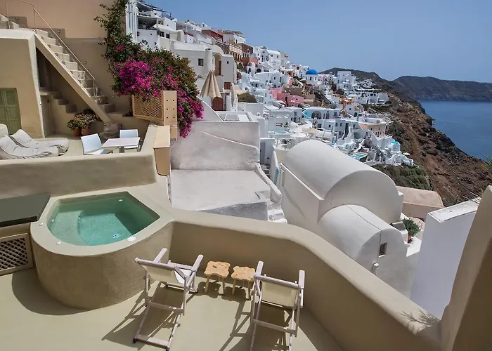 Cosmoia Cave House *